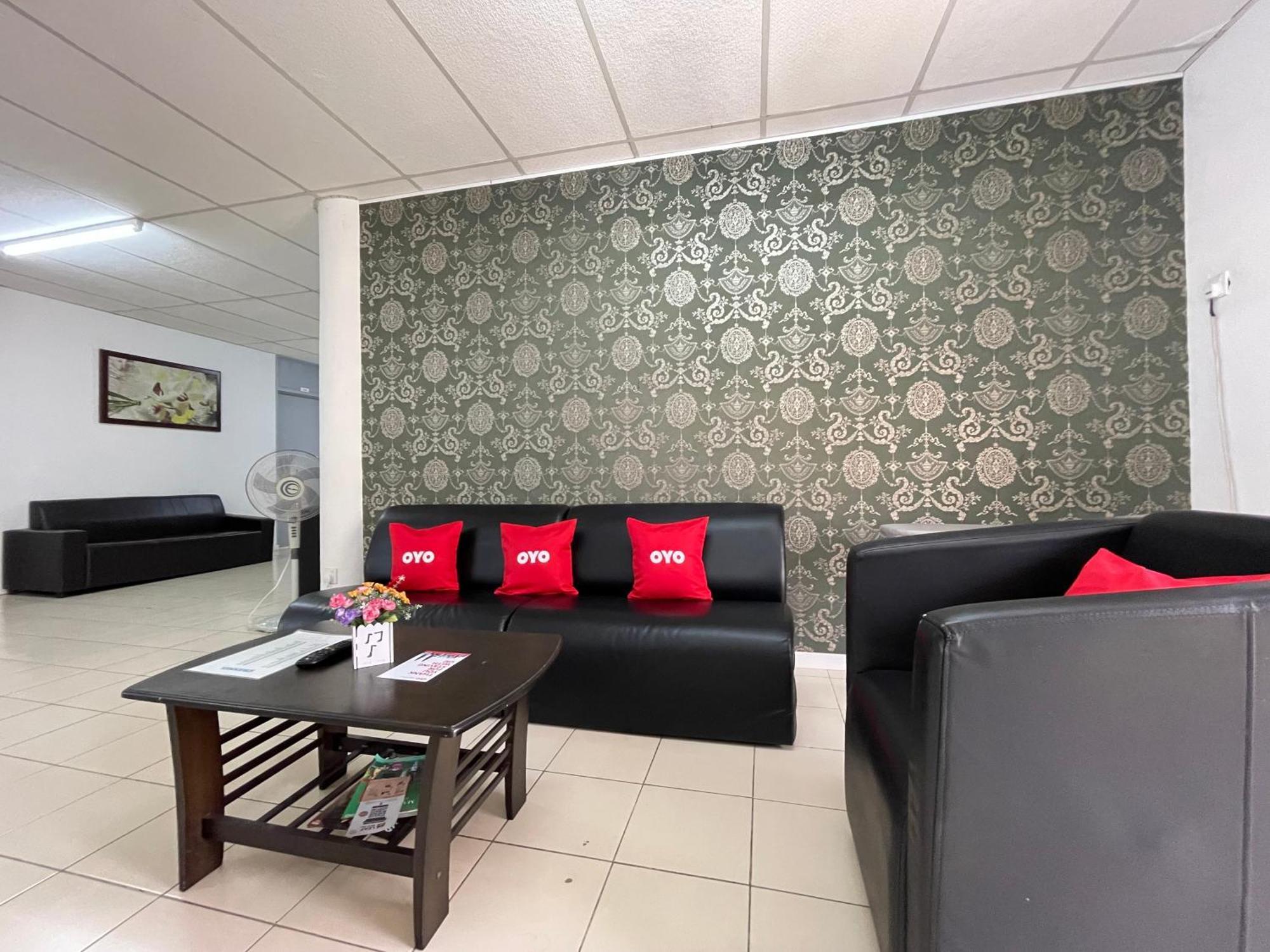 Oyo 90326 Wg Homestay *